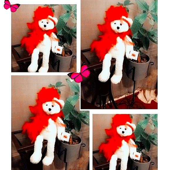 Chantilly Lane Singing Bear Collections "Roxie" Requires 3 AA Batteries; 1 Song. - Picture 4 of 4